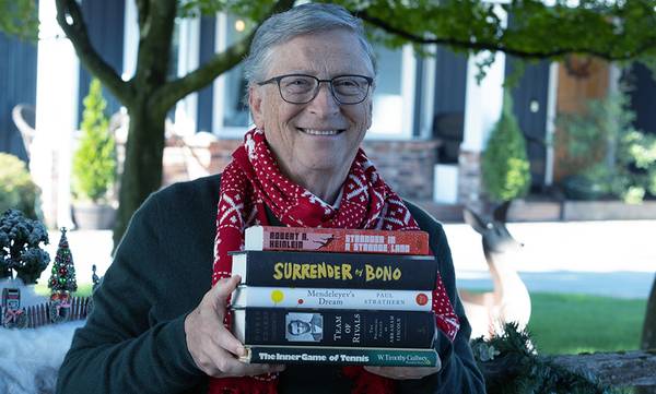 Χριστούγεννα: Τα 5 βιβλία που προτείνει ο Μπιλ Γκέιτς να διαβάσετε αυτές τις γιορτές