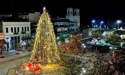 Πύργος: Την Τετάρτη 14/12 η φωταγώγηση του Χριστουγεννιάτικου δέντρου στην κεντρική πλατεία