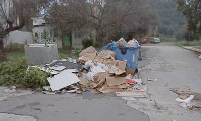 Σπάρτη: Σκουπίδια κι υποβάθμιση στις Παλιές Εργατικές Κατοικίες (photos)
