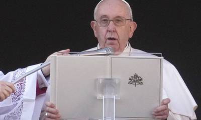 Πάπας Φραγκίσκος: «Ποιός ακούει την φωνή του νεογέννητου Ιησού;» (video)