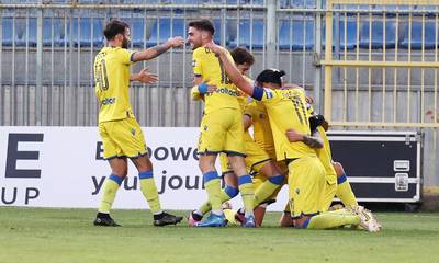 Αστέρας Τρίπολης - Λαμία 3-0: Ντεμπούτο Μάντζιου με νίκη