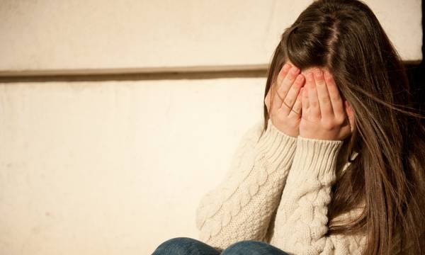 «Μου είπαν να μην λυγίσω»: Συγκλονίζει η μητέρα της 12χρονης που έπεσε θύμα ομαδικών βιασμών