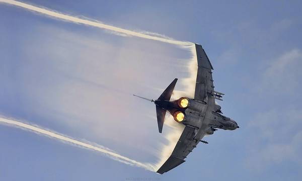 Ανδραβίδα: Δεν πρόλαβαν να εγκαταλείψουν οι χειριστές το F-4 που έπεσε στη θάλασσα