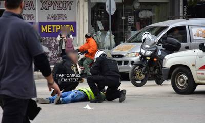 Ναύπλιο: Οδηγός delivery τραυματίστηκε σε τροχαίο στο κέντρο της πόλης (photos)
