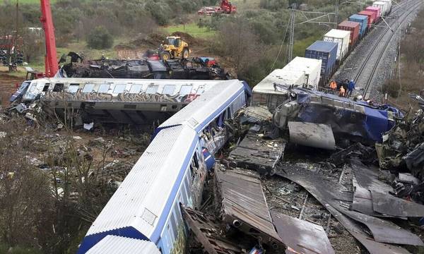 Σύγκρουση τρένων στα Τέμπη: 38 οι νεκροί και 66 τραυματίες νοσηλεύονται