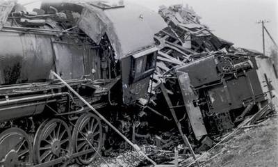 Εκτροχιασμός τρένου: Το σιδηροδρομικό δυστύχημα στο Δερβένι Κορινθίας το 1968