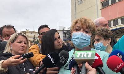 Σύγκρουση τρένων στα Τέμπη: «Πρόκειται για μια μαζική τραγωδία» λέει η ιατροδικαστής