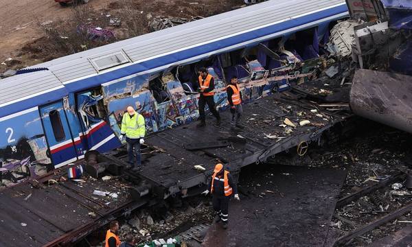 Σύγκρουση τρένων στα Τέμπη: Στους 57 οι νεκροί - 56 αγνοούμενοι έχουν δηλωθεί στην ΕΛΑΣ