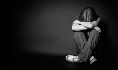 Ηλεία: Καταγγελία για κακοποίηση 13χρονης από τη μητριά της στον Πύργο
