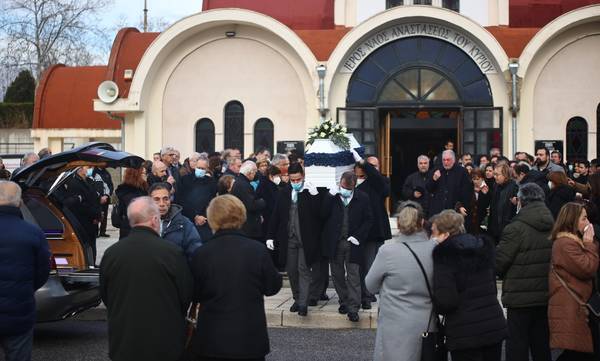 Σύγκρουση τρένων στα Τέμπη: Στις 3.500 ευρώ η δημόσια δαπάνη για την κηδεία κάθε θύματος