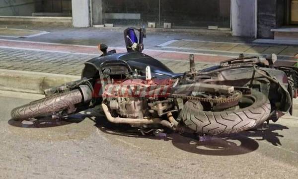 Τροχαίο στην Πάτρα: Μηχανή προσέκρουσε σε κολώνα - Στο νοσοκομείο 27χρονος
