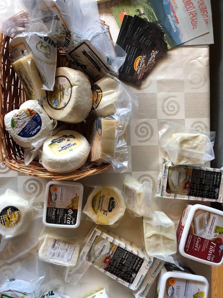 https://cdn.np-media.gr/media/news/2023/03/19/87343/photos/snapshot/say-cheese-balkan-cheese-9.jpg