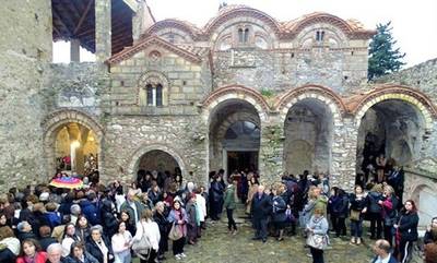 Οι Δ’ Χαιρετισμοί στον Ιστορικό Μητροπολιτικό Ιερό Ναό του Αγίου Δημητρίου, στον Βυζαντινό Μυστρά