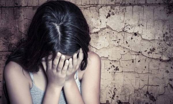 Λακωνία: «Ας πρόσεχε» - Σοκάρει η αδελφή της 13χρονης που γέννησε το παιδί του βιαστή της