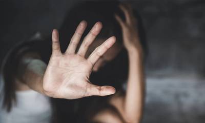 Δύο σοβαρές καταγγελίες για απόπειρα βιασμού και ενδοοικογενειακή βία στην Ηλεία