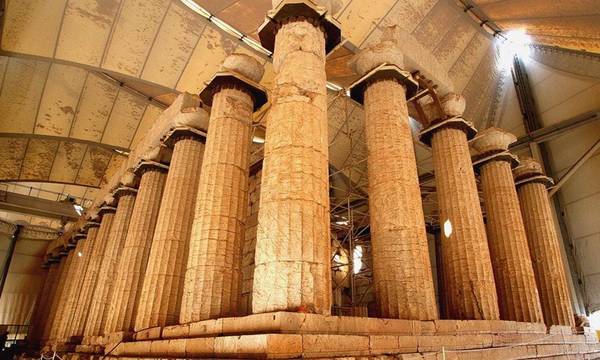 Ναός Επικούριου Απόλλωνα: Το θαύμα της αρχαιότητας και ο μύθος για την περιστροφή του