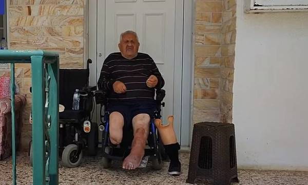Χαλκιδική: Στη βεράντα μένει εδώ και 12 ημέρες ο 81χρονος που έχασε το σπίτι του σε πλειστηριασμό
