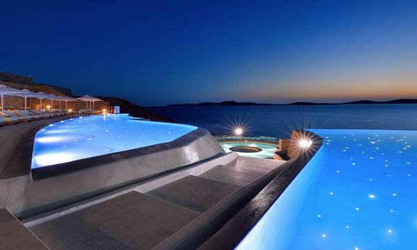 Αυτά είναι τα καλύτερα ελληνικά ξενοδοχεία - Σου ευχόμαστε να βρεθείς σε ένα από αυτά!