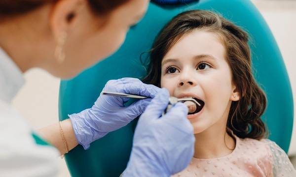 Dentist Pass: Βήμα-βήμα οι αιτήσεις επιδοτούμενων οδοντιατρικών εξετάσεων για παιδιά