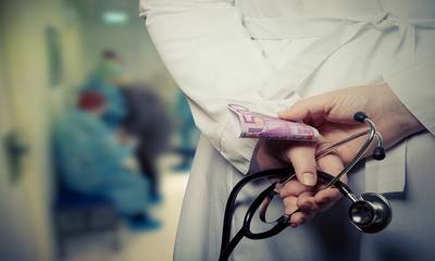 Υγεία: Αντί να διεκδικούν Ε.Σ.Υ. υπηρετούν το πελατειακό σύστημα, για ένα χειρουργείο, για μια ΜΕΘ…