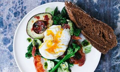 Διατροφή και διαβήτης: Τι πρέπει να συμπεριλαμβάνει το ιδανικό πρωινό γεύμα