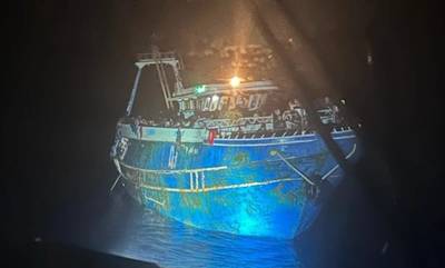 Ναυάγιο στην Πύλο: Νέα φωτογραφία του πλοίου με τους μετανάστες, πριν βυθιστεί