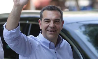 Παραιτείται από την ηγεσία του ΣΥΡΙΖΑ ο Αλέξης Τσίπρας