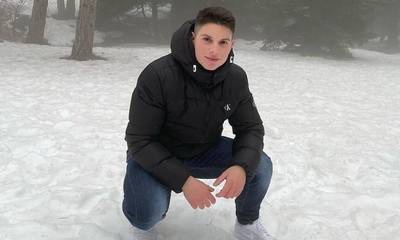 Κορινθία: Θρήνος στο Βέλο για τον 20χρονο Σπύρο που «έσβησε» στην άσφαλτο
