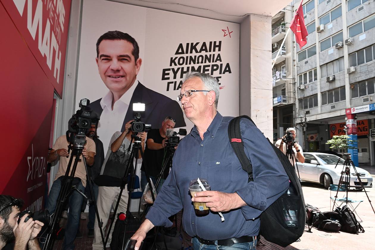 https://cdn.np-media.gr/media/news/2023/07/02/91817/photos/snapshot/syriza_politiki_grammateia__23_.jpg