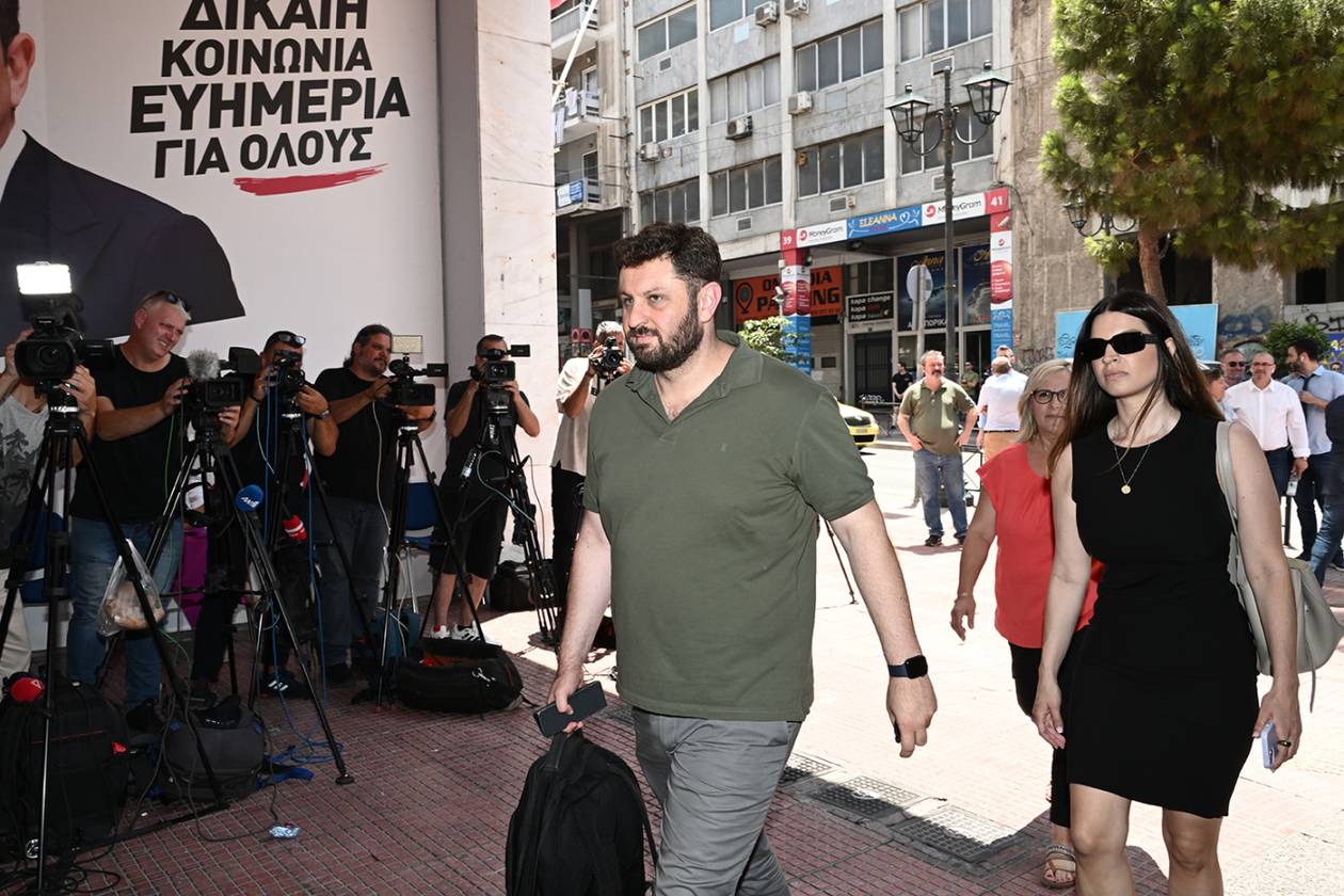https://cdn.np-media.gr/media/news/2023/07/02/91817/photos/snapshot/syriza_politiki_grammateia__28_.jpg