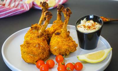Τραγανά και ζουμερά κοπανάκια κοτόπουλου στο φούρνο