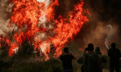 Συναγερμός στο κόκκινο: Ακραίος κίνδυνος πυρκαγιάς τη Δευτέρα