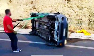 Μεσσηνία: Σοβαρό τροχαίο στο Κορυφάσιο -  Αυτοκίνητο με 3 επιβαίνοντες ντεραπάρισε