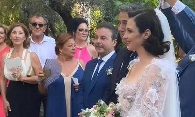 Παντρεύτηκε με θρησκευτικό γάμο η Ευγενία Δημητροπούλου (photos)