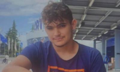 Εύβοια: «Ράγισαν καρδιές» στην κηδεία του 21χρονου Αντώνη που έχασε τη ζωή του σε τροχαίο