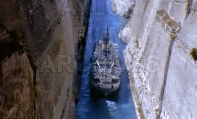 Διώρυγα Κορίνθου 1961 - Το πλοίο «Ionia»