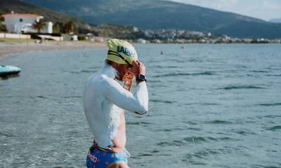 Βέλγος κολύμπησε 131 χλμ. στον Κορινθιακό χωρίς διακοπή, σημειώνοντας παγκόσμιο ρεκόρ
