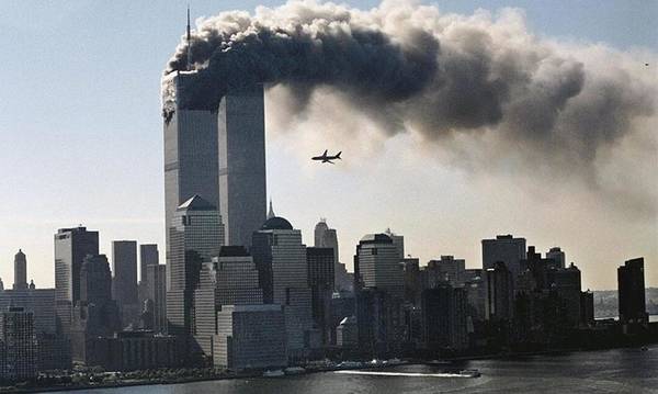Σαν σήμερα οι τραγικές επιθέσεις της 11ης Σεπτεμβρίου που ακόμα συγκλονίζουν