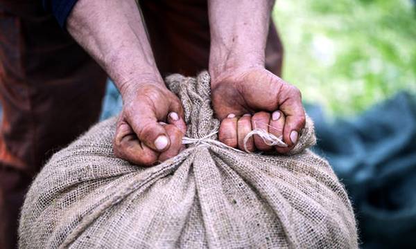 Εργάτες γης: Αναμένονται Πακιστανοί – Συνάντηση Δαβάκη - Καιρίδη