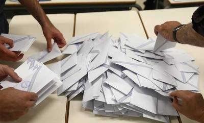 Αυτοδιοικητικές εκλογές: Φάκελος με 175€ βρέθηκε ανάμεσα σε ψηφοδέλτια