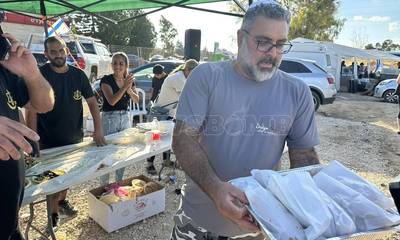 Με Παντελίδη και Καρρά οι Ισραηλινοί ετοιμάζουν τα τελευταία γεύματα των στρατιωτών πριν τη μάχη