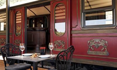 Ένα wine bar... βαγόνι τρένου στη Νεμέα