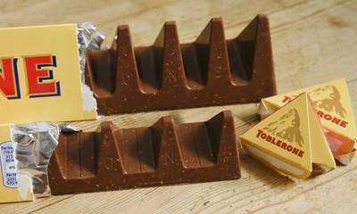 Mondelēz Ελλάς: Ανακαλεί τη γνωστή σοκολάτα Toblerone - Ποιος ο λόγος