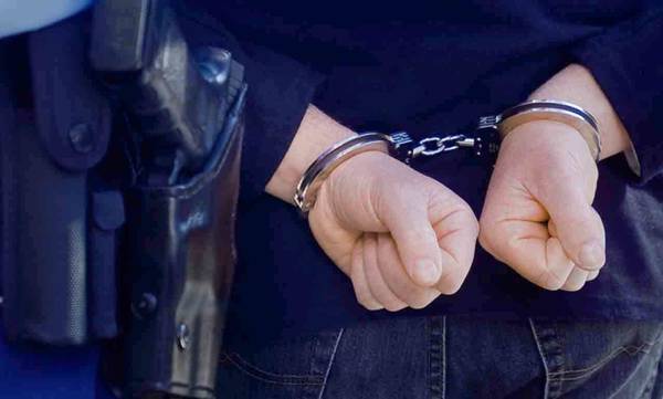 Συλλήψεις για χασίς και κλοπή σε πόλεις της Πελοποννήσου