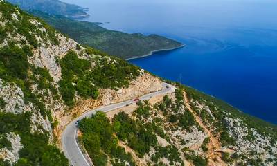 Ο πιο όμορφος δρόμος στην Πελοπόννησο που δεν «ήξερε» ούτε το Google Maps (video)
