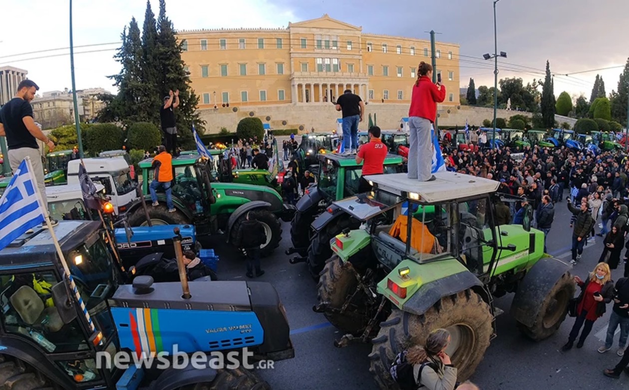 https://cdn.np-media.gr/media/news/2024/02/20/101962/photos/snapshot/agrotes_syntagma19.jpg