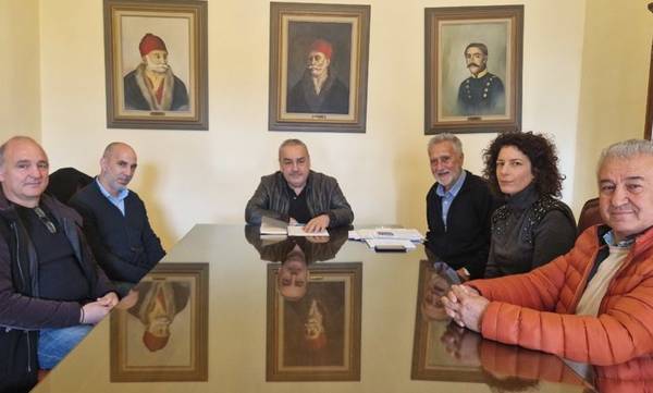 Συνάντηση του Δημάρχου Πηνειού κ. Αλέξη Καστρινού με την Ένωση Ξενοδόχων Δυτικής Ηλείας