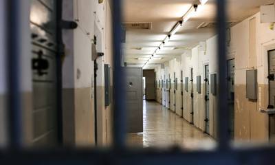 Φυλακή για όσους έχουν «ξεχάσει» οφειλές στο Δημόσιο και στην Εφορία