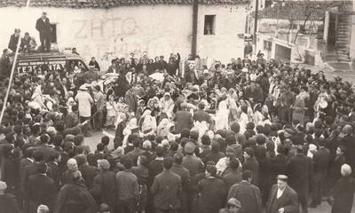 O Kαρναβαλικός μιμητισμός μακριά από την Ελληνική παράδοση