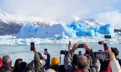 Παγόβουνο σπάει δίπλα σε τουρίστες